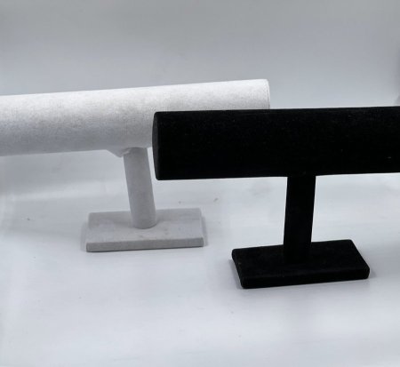 ستاند أساور