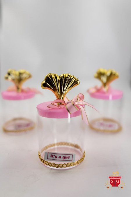 توزيعة بيبي بلاستيك مع صدفة