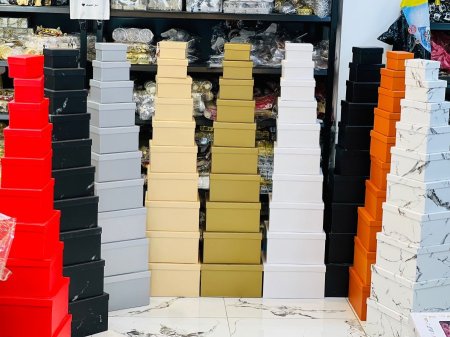 صندوق 10 قطع مربع كرتون