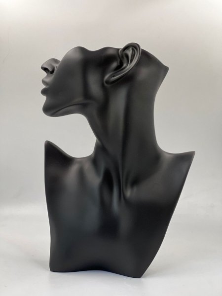 رقبة ستاند ذهب كبير