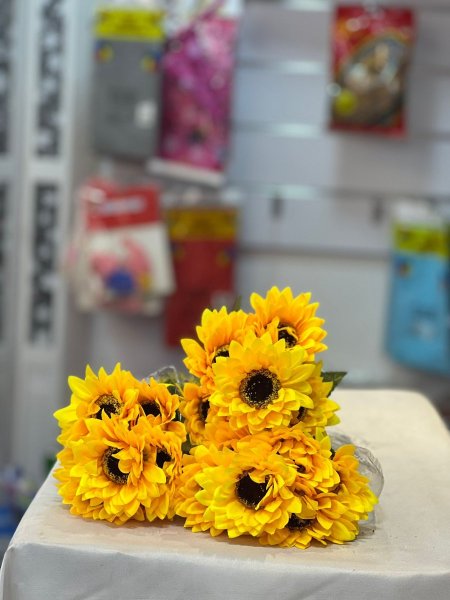 ورد عباد الشمس عروق