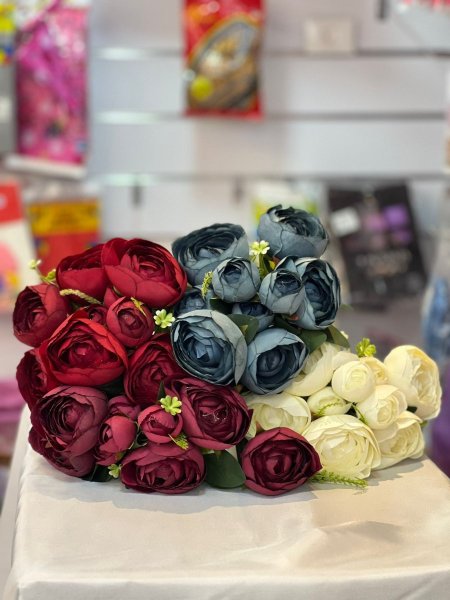 ورد جوري مسكر حب كبير