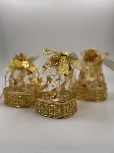 توزيعة عرس قلب مع كيس تول