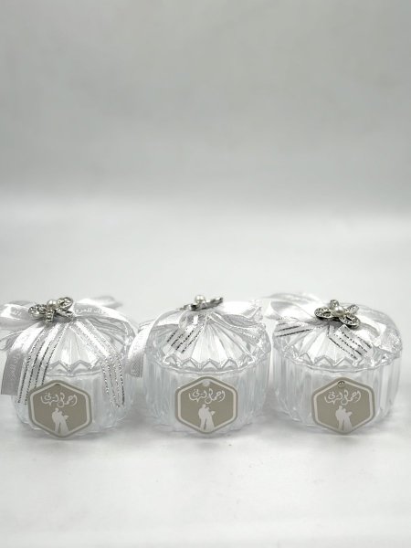 توزيعة اعراس اكلاريك دائري مع شبرة ابيض اجمل التهاني 12 حبة