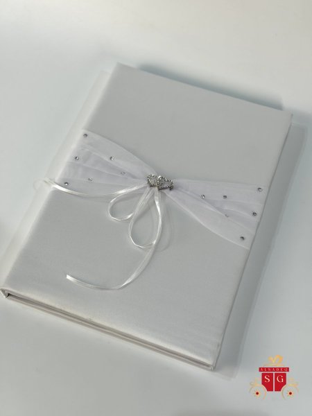 مخمل مع تول وخرز