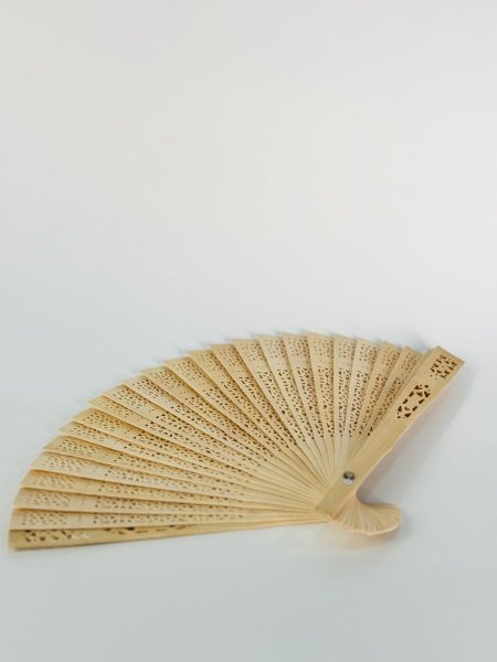 مروحة خشب توزيعات