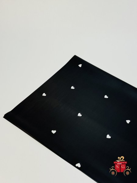 اسود مع قلب ابيض