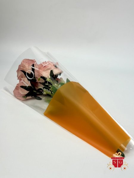 برتقالي مع شفاف