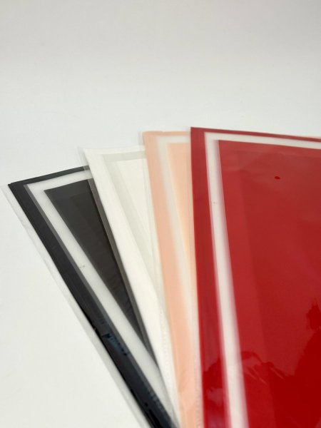 ورق تغليف باقات سادة مع خط وسط